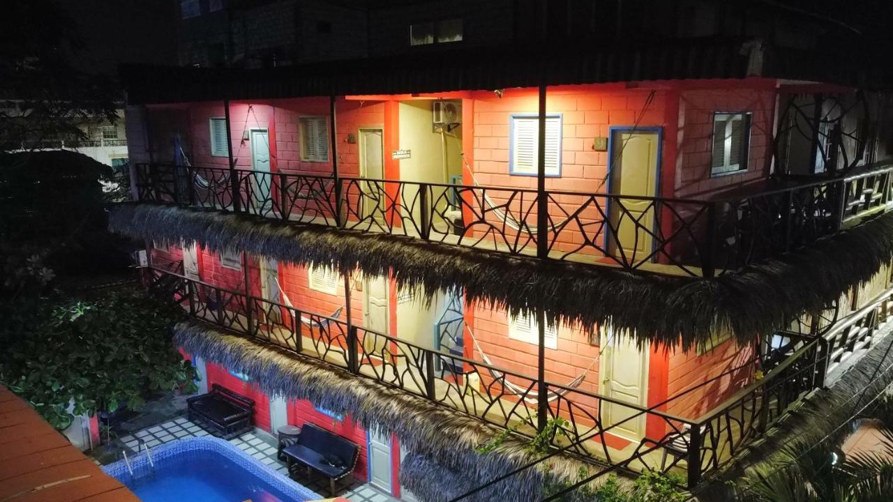 Arrecife Montanita Hostal Ngoại thất bức ảnh