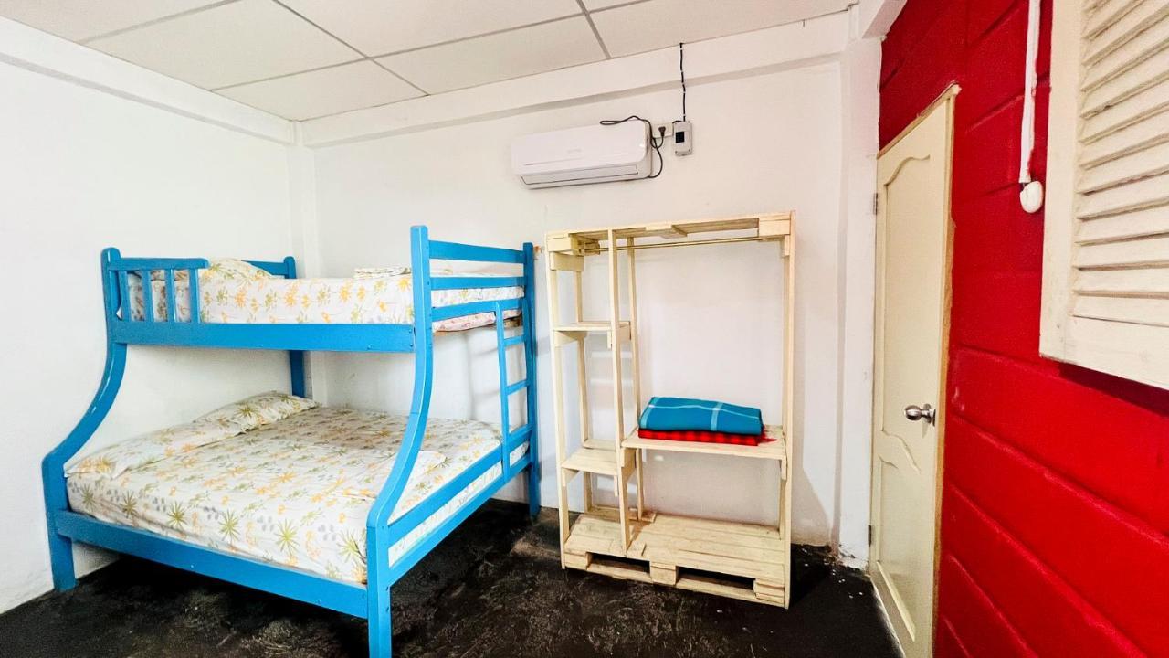 Arrecife Montanita Hostal Ngoại thất bức ảnh