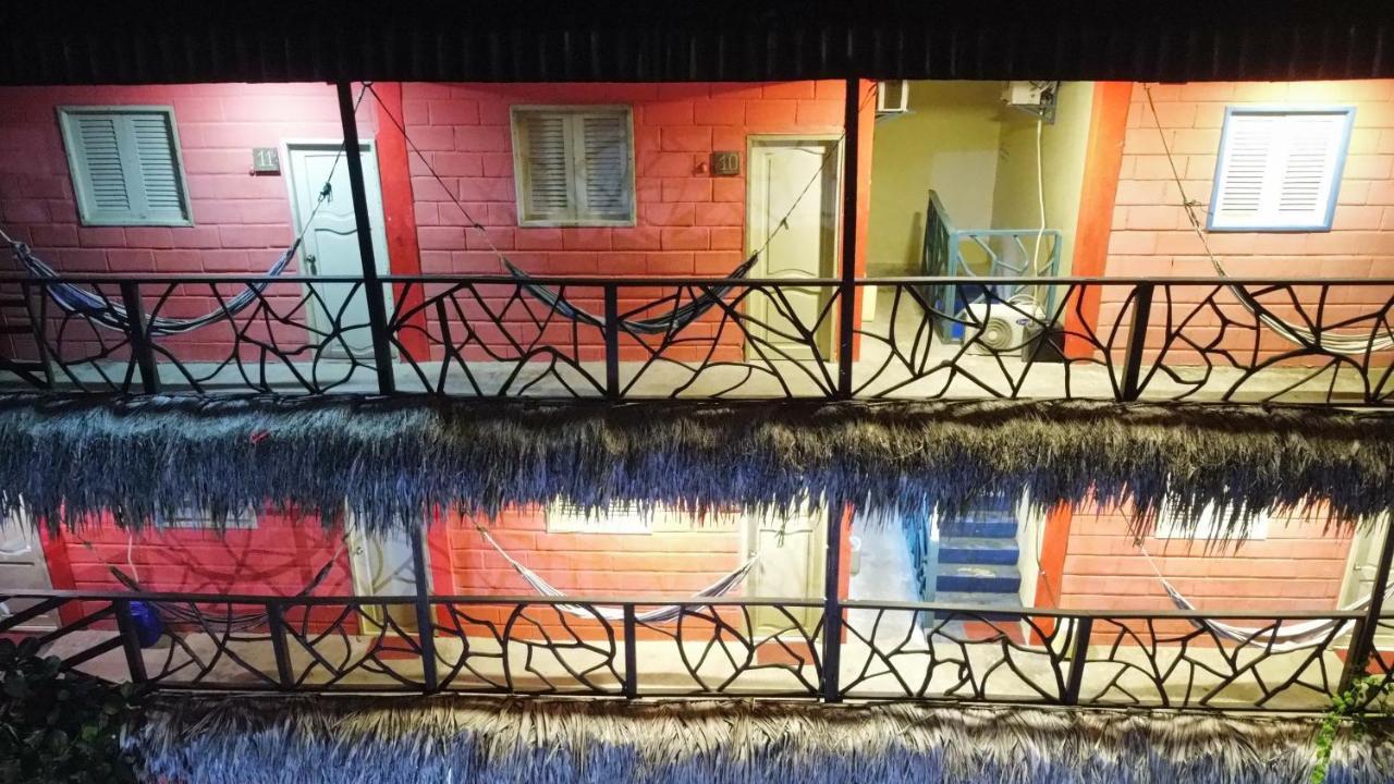 Arrecife Montanita Hostal Ngoại thất bức ảnh